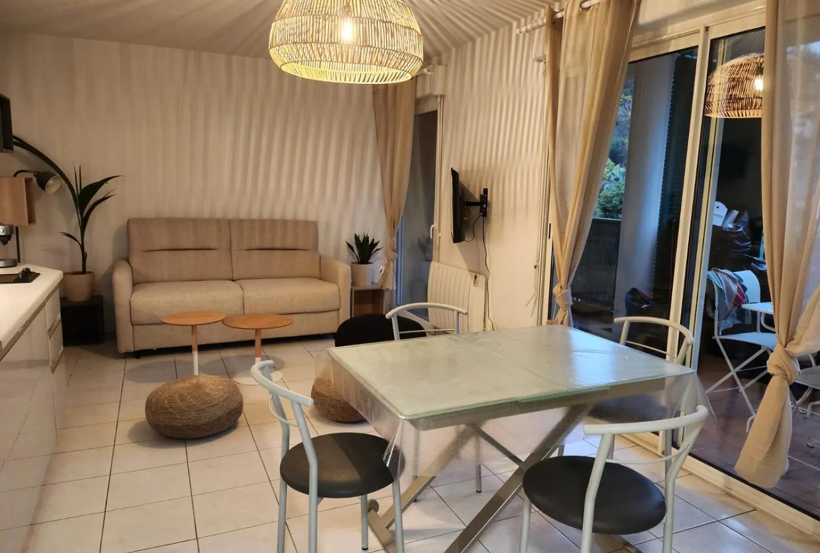 Apartamento Asteria Menton 0*,  Francia